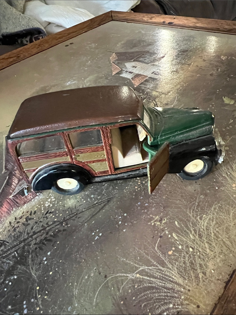 Vintage-Style Kids Toy Woody Station Wagon - Green & Brown